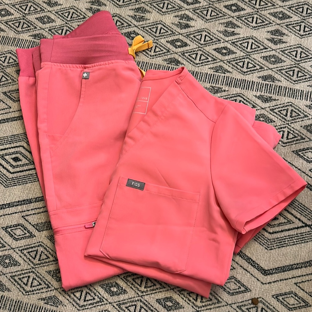 Figs coral xxs set